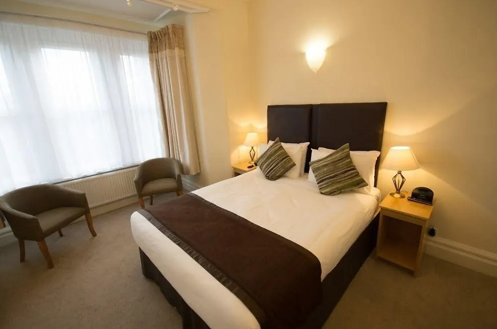 דוסברי Heath Cottage Hotel