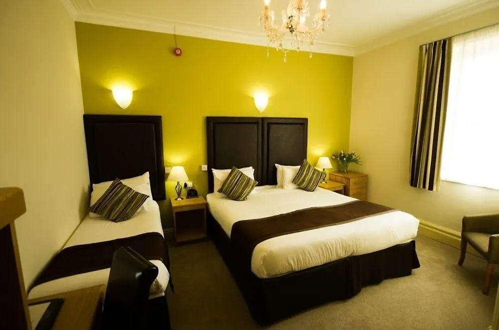 דוסברי Heath Cottage Hotel