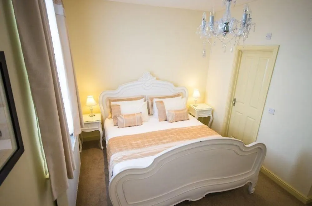 דוסברי Heath Cottage Hotel